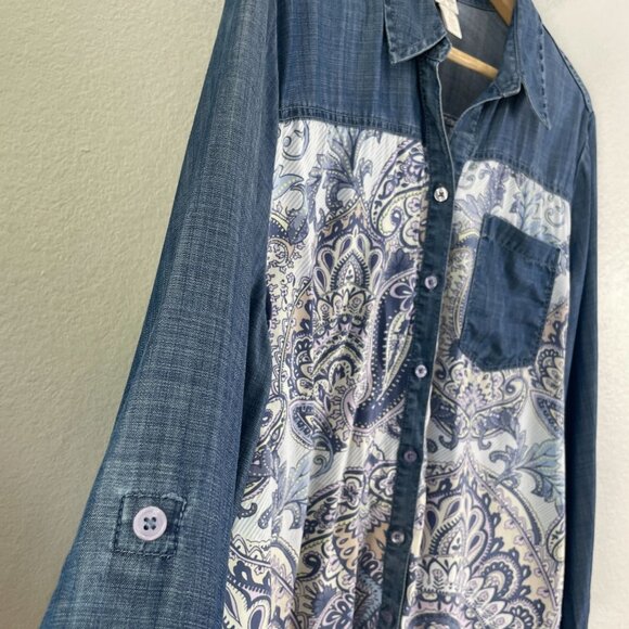 Chicos Womens XL Blue White Mixed Print Button Up Shirt Roll Tab Sleeve Blouse - Picture 9 of 11